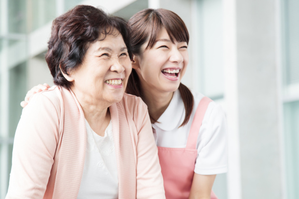 【有料老人ホームの介護職員】「富士見台駅」徒歩10分、暮らしをより快適に