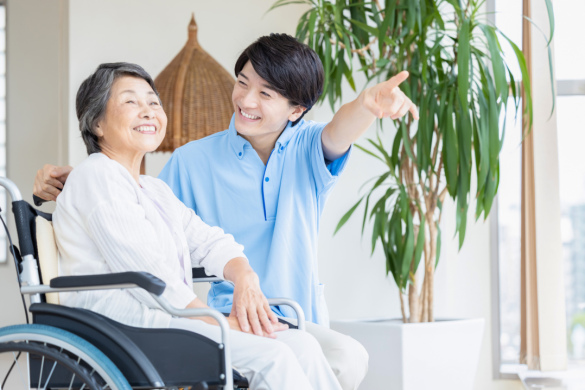 【有料老人ホームの介護職員】サポート充実、その人らしさを常に考える介護