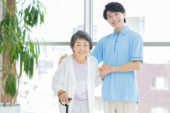 【デイサービス・通所介護の介護職員】年間休日110日、地域に愛される施設を目指す