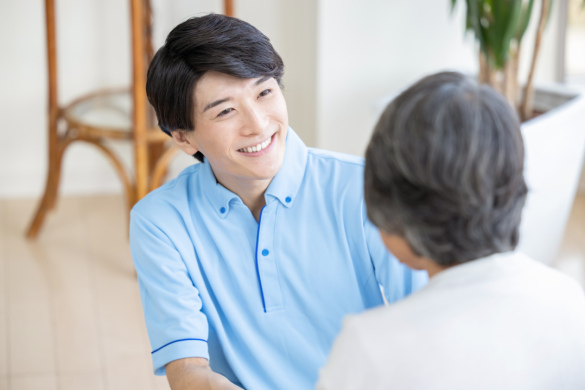 【サービス付き高齢者住宅の介護職員】「鴫野駅」徒歩5分、安心してご利用頂ける良いサービスを提供