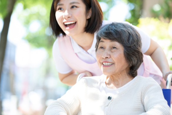 【サービス付き高齢者住宅の介護職員】「東松戸駅」徒歩5分、心と心の結びつきを大切に支援