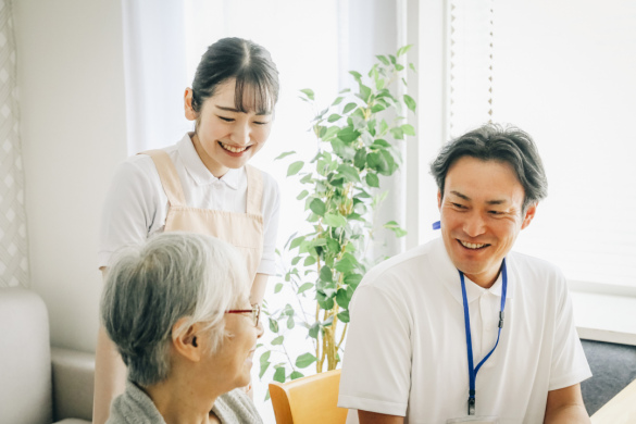 【有料老人ホームの看護師】「前橋大島駅」徒歩10分、手厚い医療ケアを提供するホーム