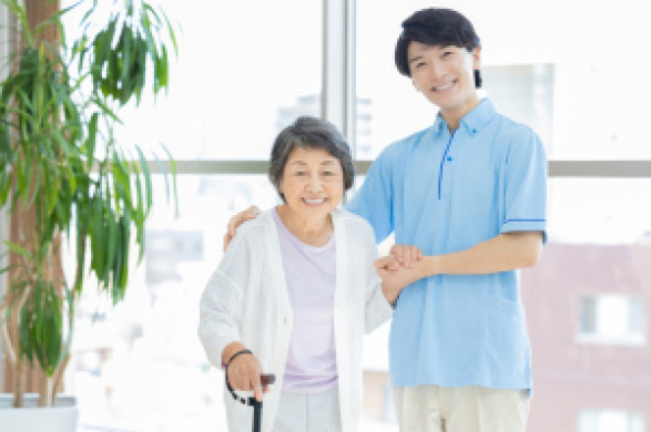 【有料老人ホームの介護職員】「坂戸駅」徒歩4分、幅広い福祉事業を展開