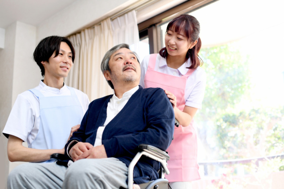 【小規模多機能型居宅介護の介護職員】「中野島駅」徒歩9分、3つのサービスで一人ひとりと向き合う