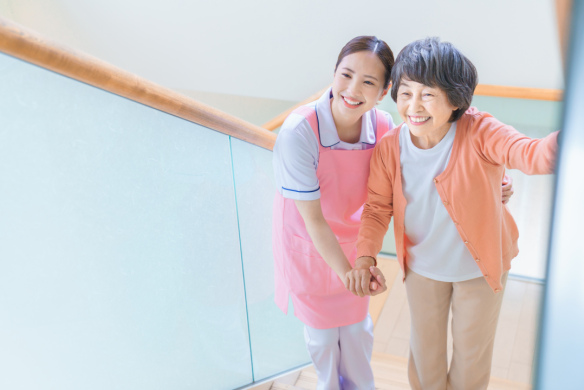 【特別養護老人ホームの看護師】勤務時間・日数は相談OK、家族のような関係性を築き、笑顔でいっぱいの施設