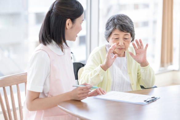 【デイサービス・通所介護の生活相談員】「楽々園駅」徒歩9分、ニーズに合わせたケア・サービス