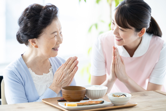 【介護老人保健施設の介護職員】年間休日110日、老いていくことが怖くない未来を実現