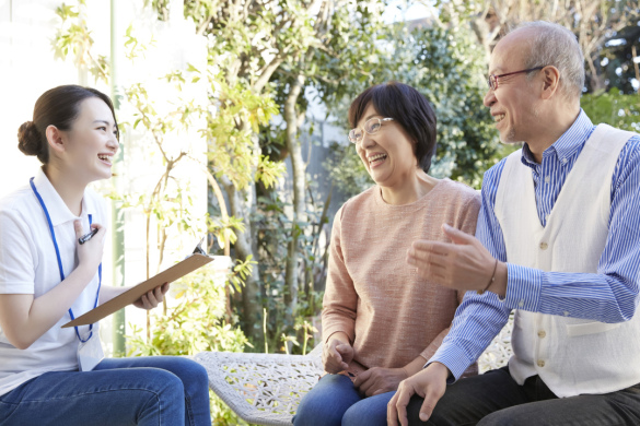 【介護老人保健施設の生活相談員】賞与年2回支給、地域に根ざした生活支援を行う