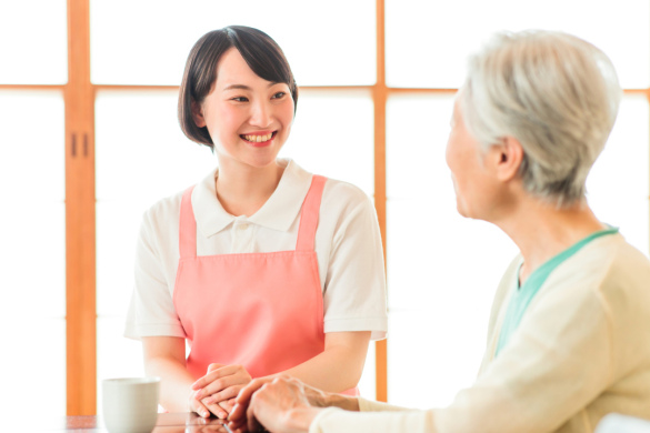 【小規模多機能型居宅介護の介護職員】週2日～勤務相談OK、気持ちに寄り添う介護を行う