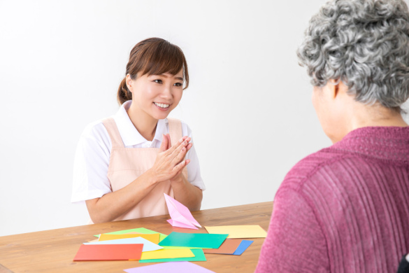 【住宅型有料老人ホームの介護職員】週2日～勤務相談OK、くつろいでいただけるよう努める